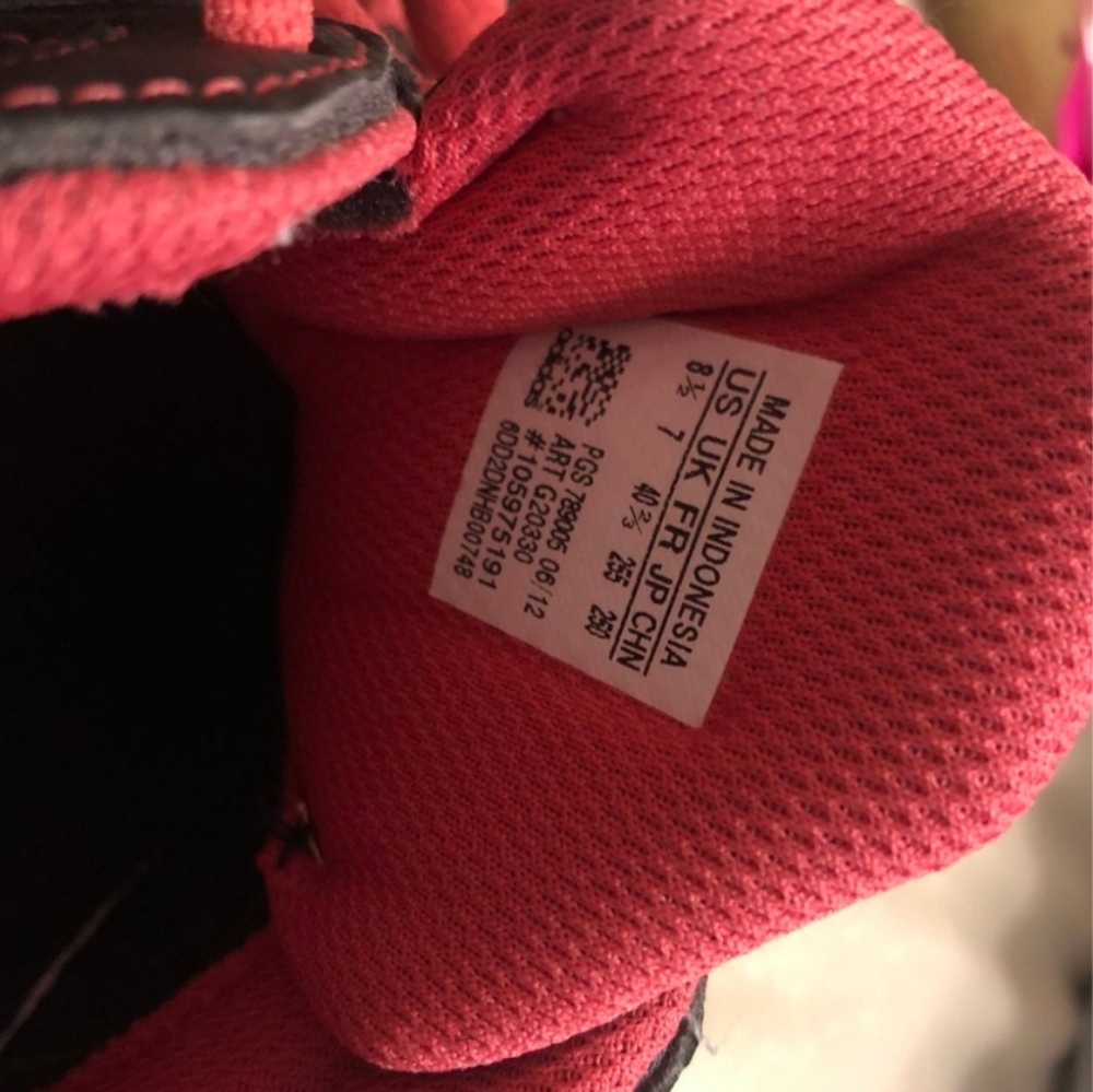 Adidas - Picture 7 of 7